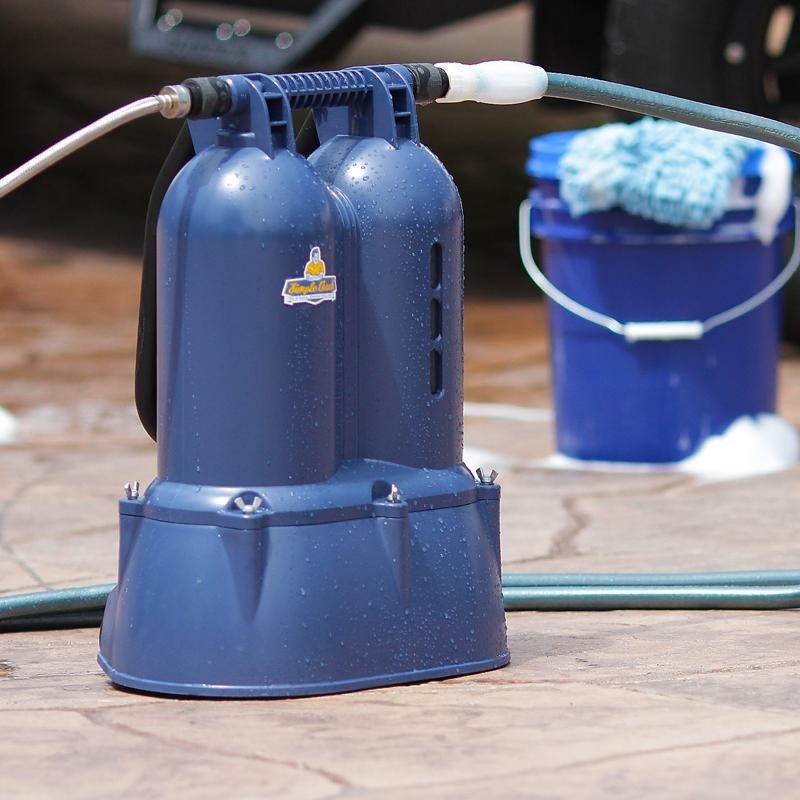 https://www.carsupplieswarehouse.com/cdn/shop/products/cr-spotless-simple-chuck-spotless-water-system-760106.jpg?v=1635792919